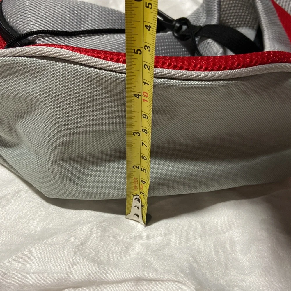 Nwot Pet Sling Carrier Small Dogs/Cats Adjustable Strap Mesh Hand Free